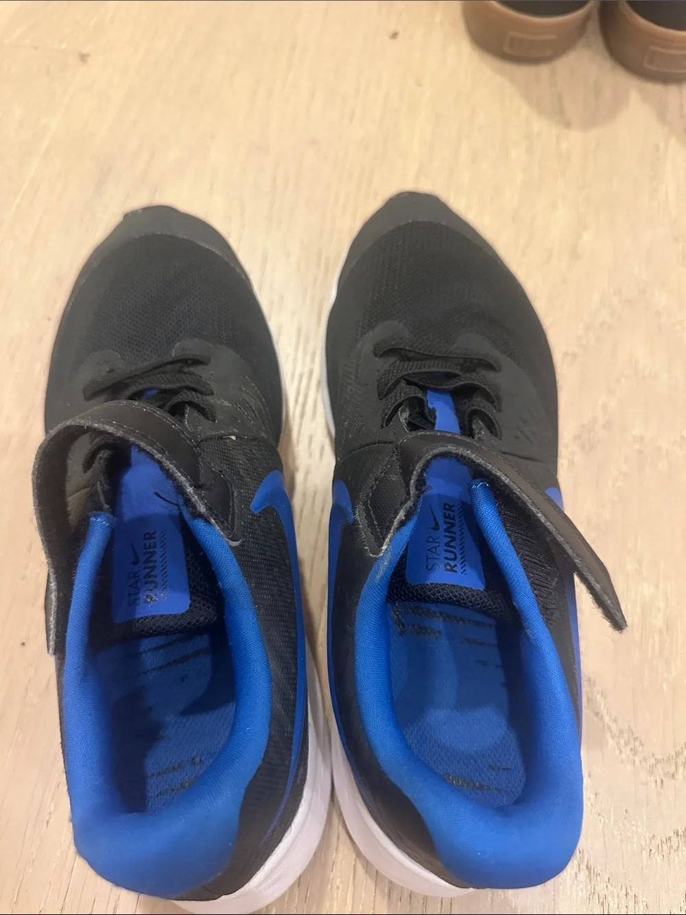 Nike Kids Black and Blue Velcro Sneaker